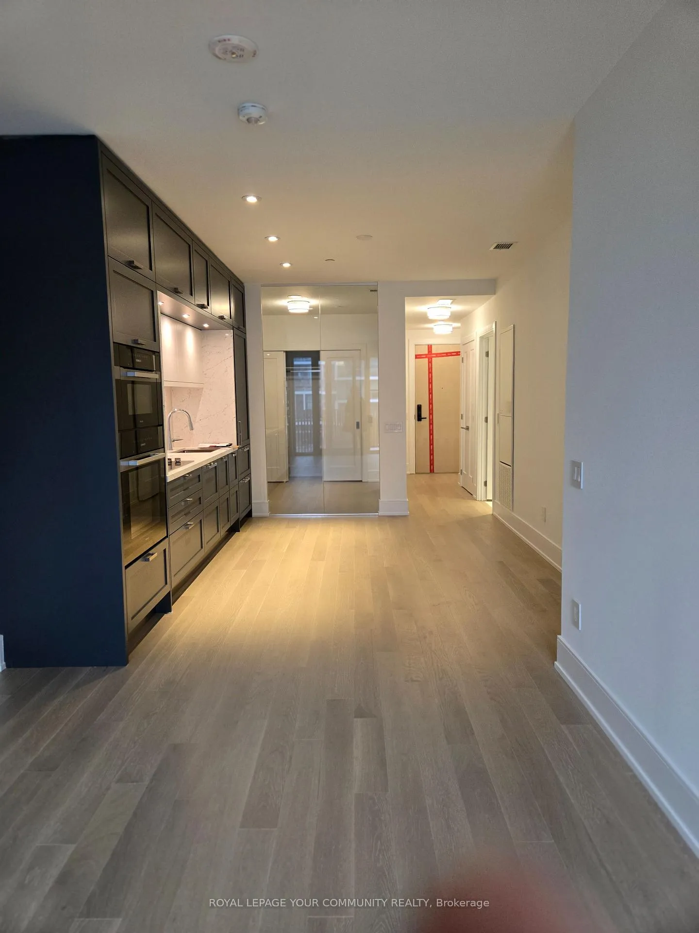 Photo 4 of Unit 621, 155 Merchant's Wharf, Toronto, Waterfront Communities — HOMEH