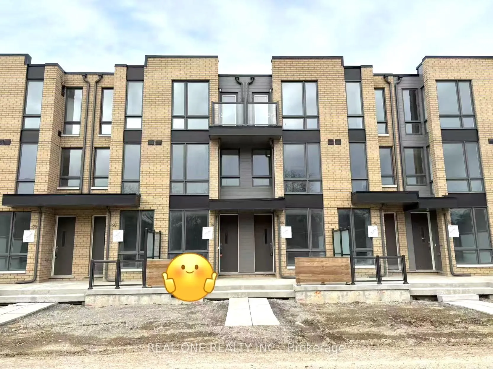 Photo 1 of 18 Turtle Island Road, Toronto, Englemount-Lawrence — HOMEH
