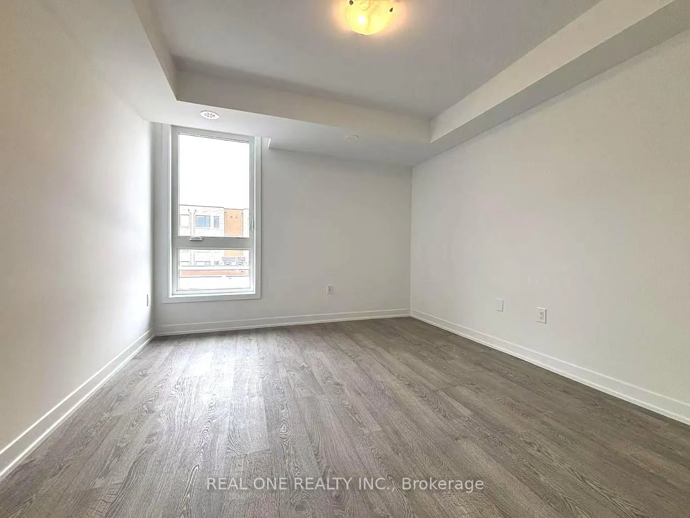Photo 15 of 18 Turtle Island Road, Toronto, Englemount-Lawrence — HOMEH