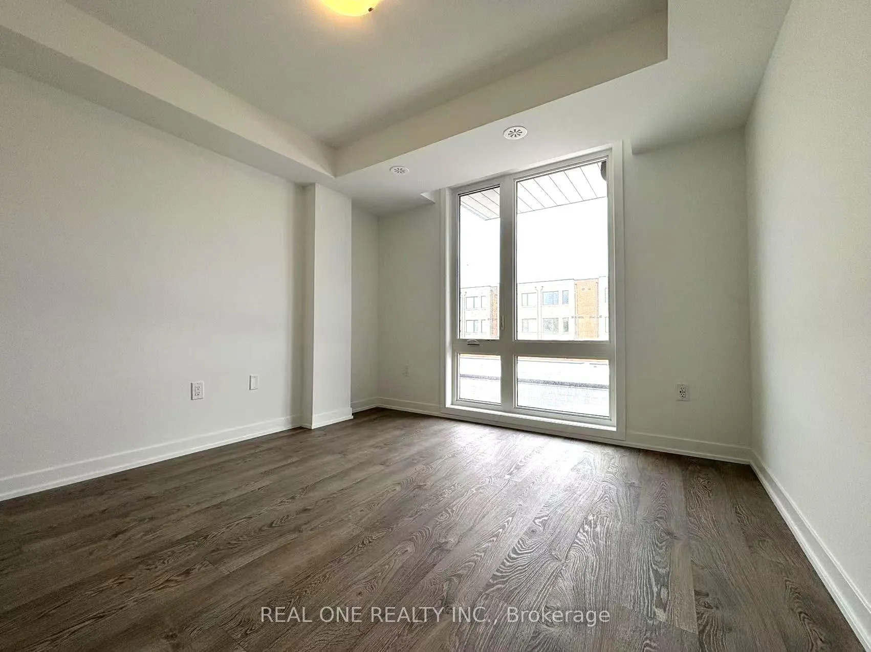 Photo 17 of 18 Turtle Island Road, Toronto, Englemount-Lawrence — HOMEH