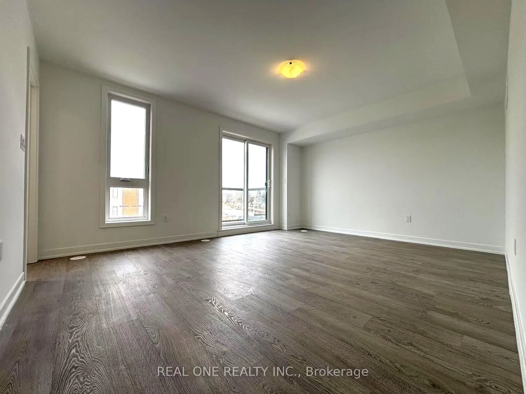 Photo 22 of 18 Turtle Island Road, Toronto, Englemount-Lawrence — HOMEH