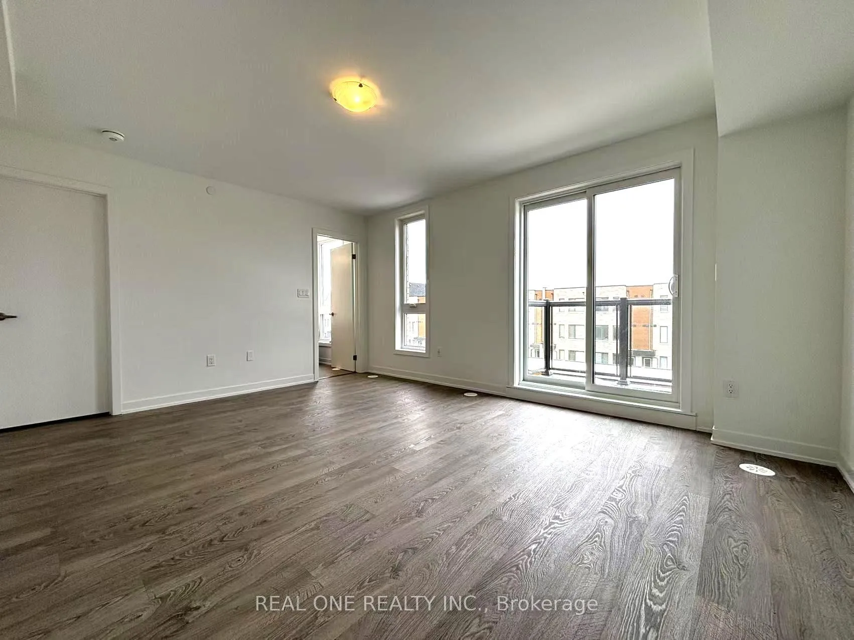 Photo 23 of 18 Turtle Island Road, Toronto, Englemount-Lawrence — HOMEH