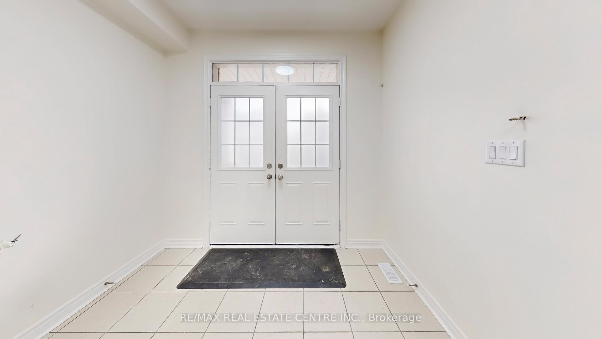 Photo 3 of 8 Rangemore Road, Brampton, Northwest Brampton — HOMEH