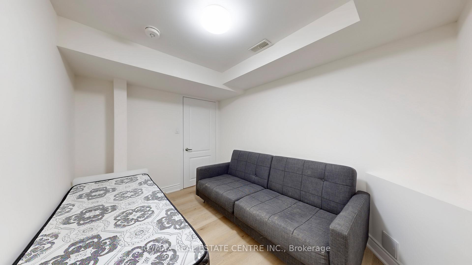 Photo 31 of 8 Rangemore Road, Brampton, Northwest Brampton — HOMEH