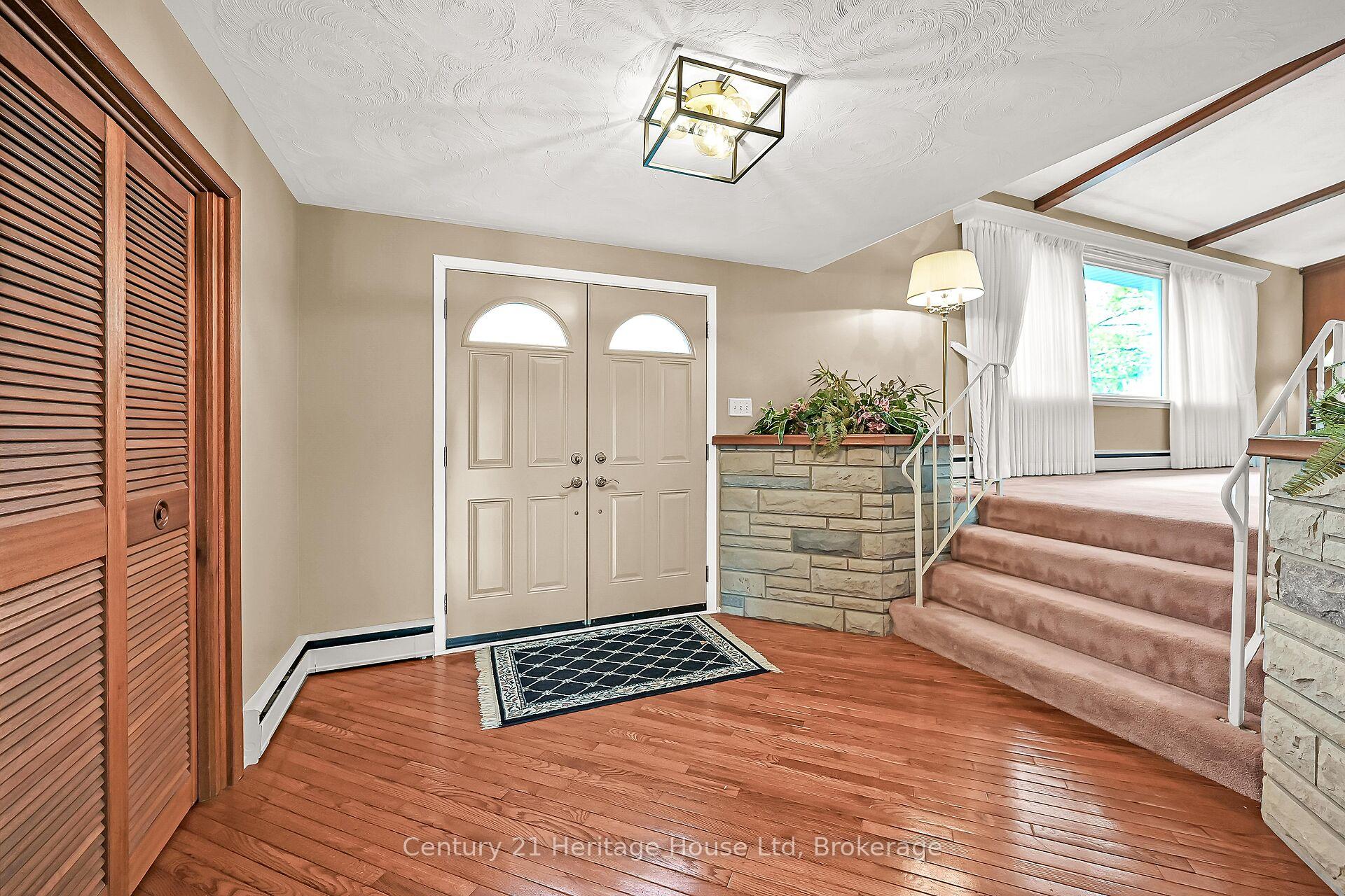 Photo 39 of 16 Harvest Lane S, Brant, Brantford Twp — HOMEH