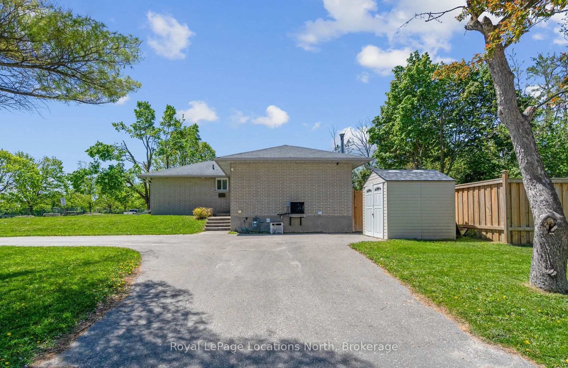 Photo 2 of 88 Rose Street, Barrie, Wellington — HOMEH