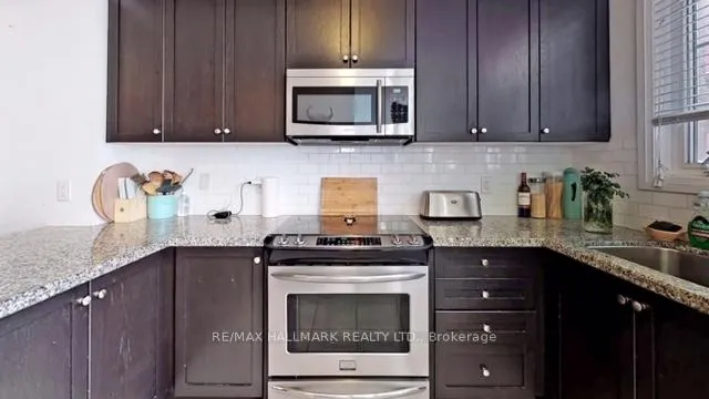 Photo 6 of 24 Raffeix Lane, Toronto, Regent Park — HOMEH