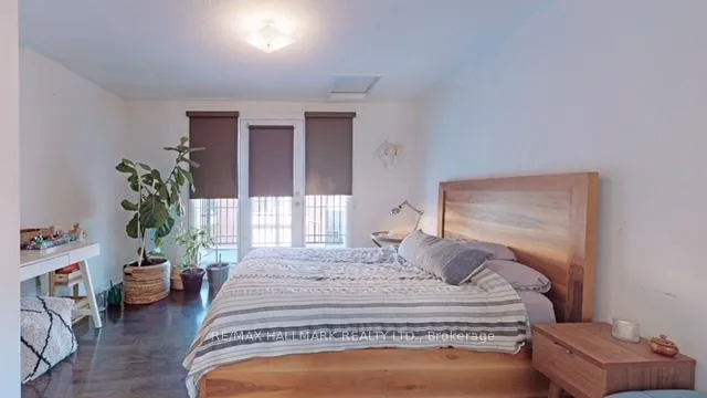 Photo 11 of 24 Raffeix Lane, Toronto, Regent Park — HOMEH