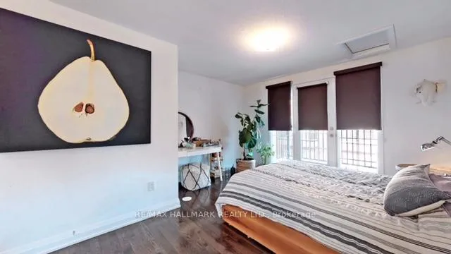 Photo 12 of 24 Raffeix Lane, Toronto, Regent Park — HOMEH