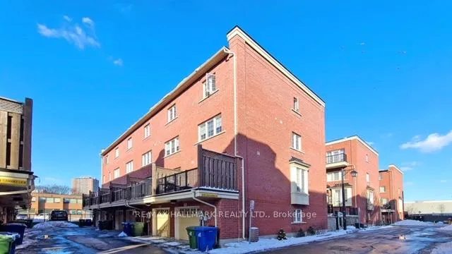 Photo 19 of 24 Raffeix Lane, Toronto, Regent Park — HOMEH