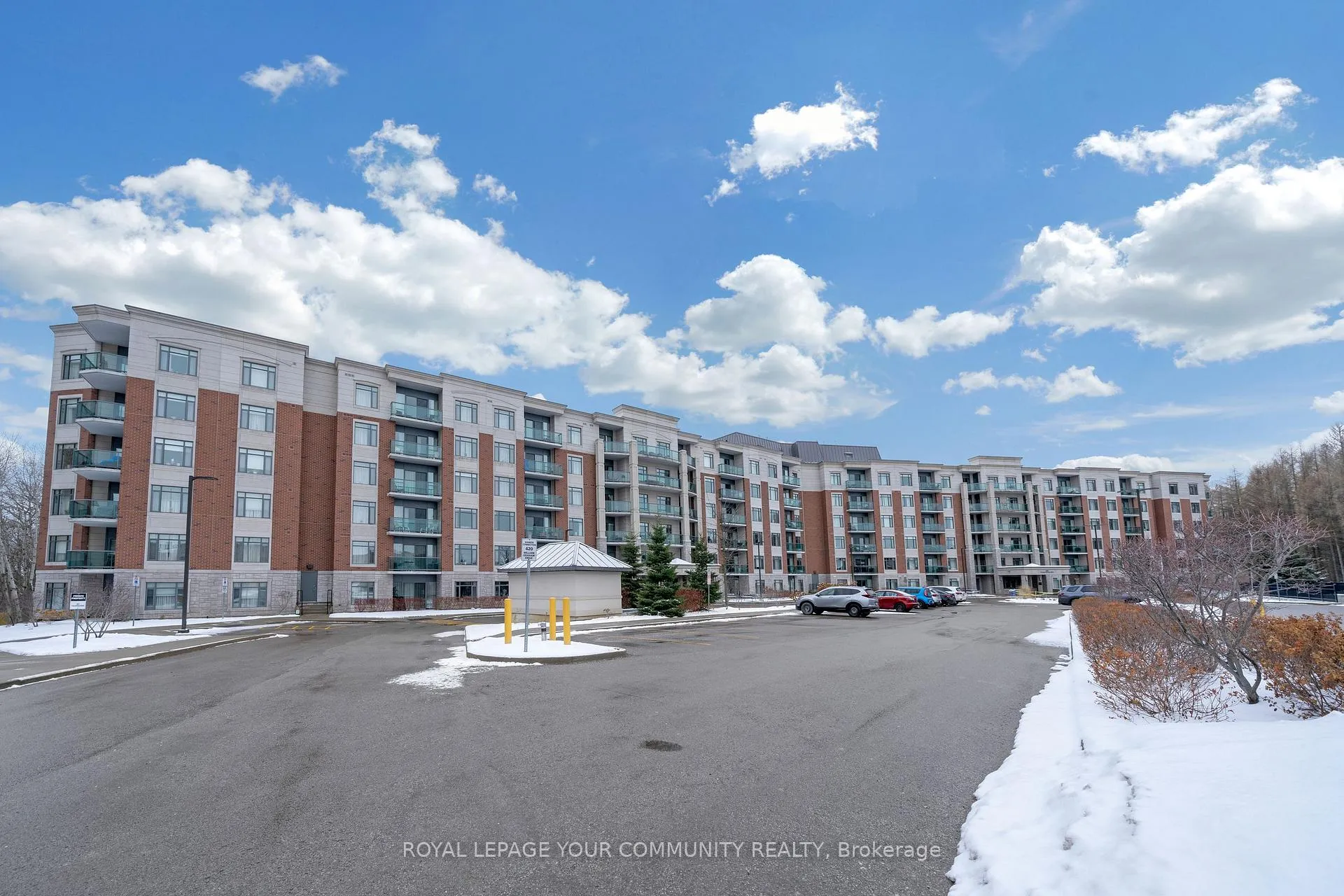 Photo 1 of Unit 203, 400 William Graham Drive, Aurora, Rural Aurora — HOMEH
