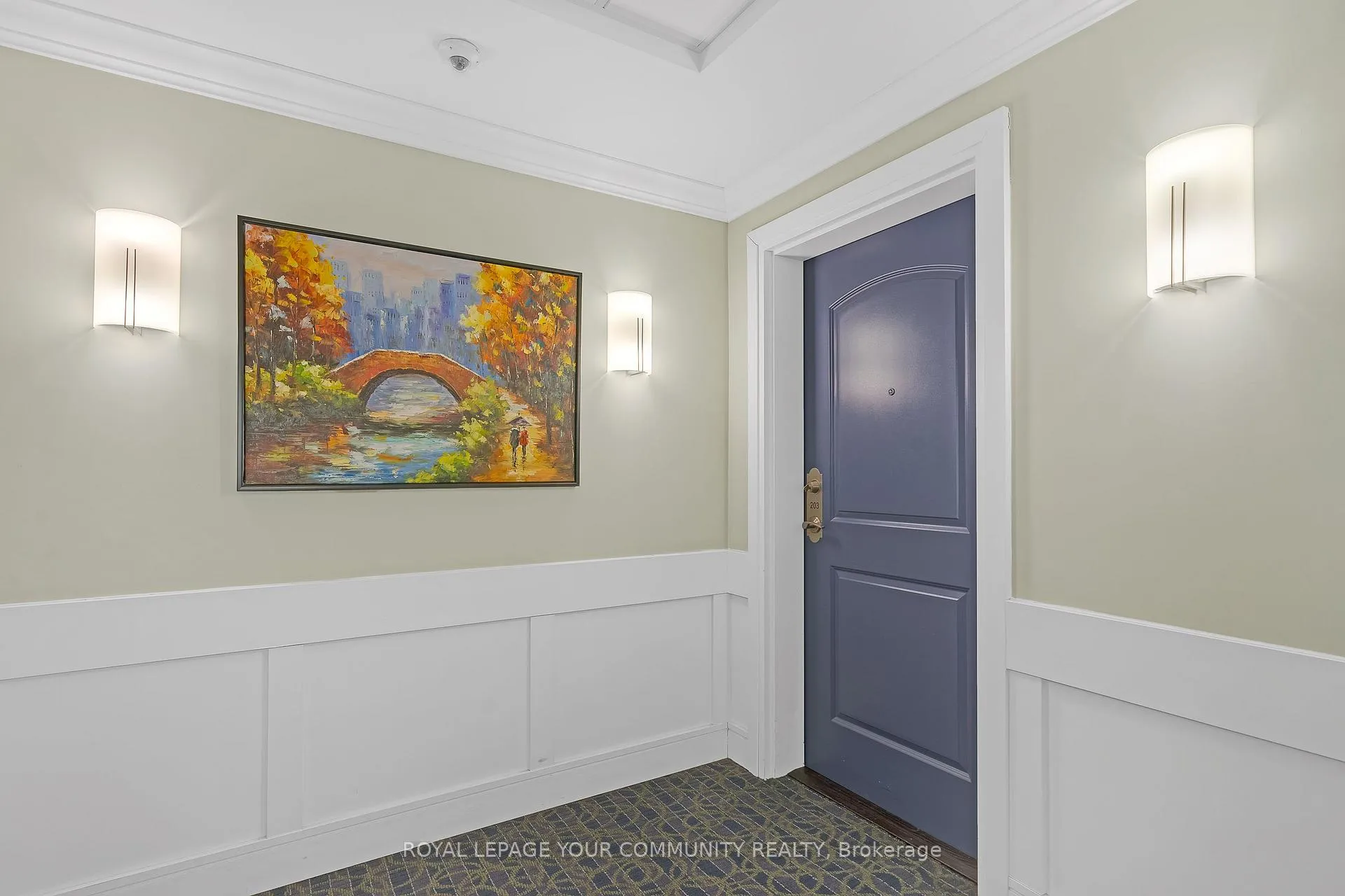 Photo 3 of Unit 203, 400 William Graham Drive, Aurora, Rural Aurora — HOMEH