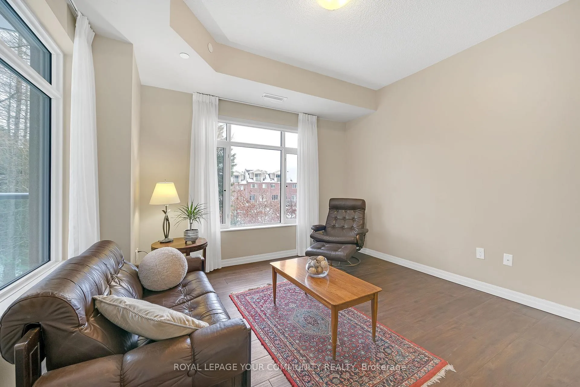 Photo 14 of Unit 203, 400 William Graham Drive, Aurora, Rural Aurora — HOMEH