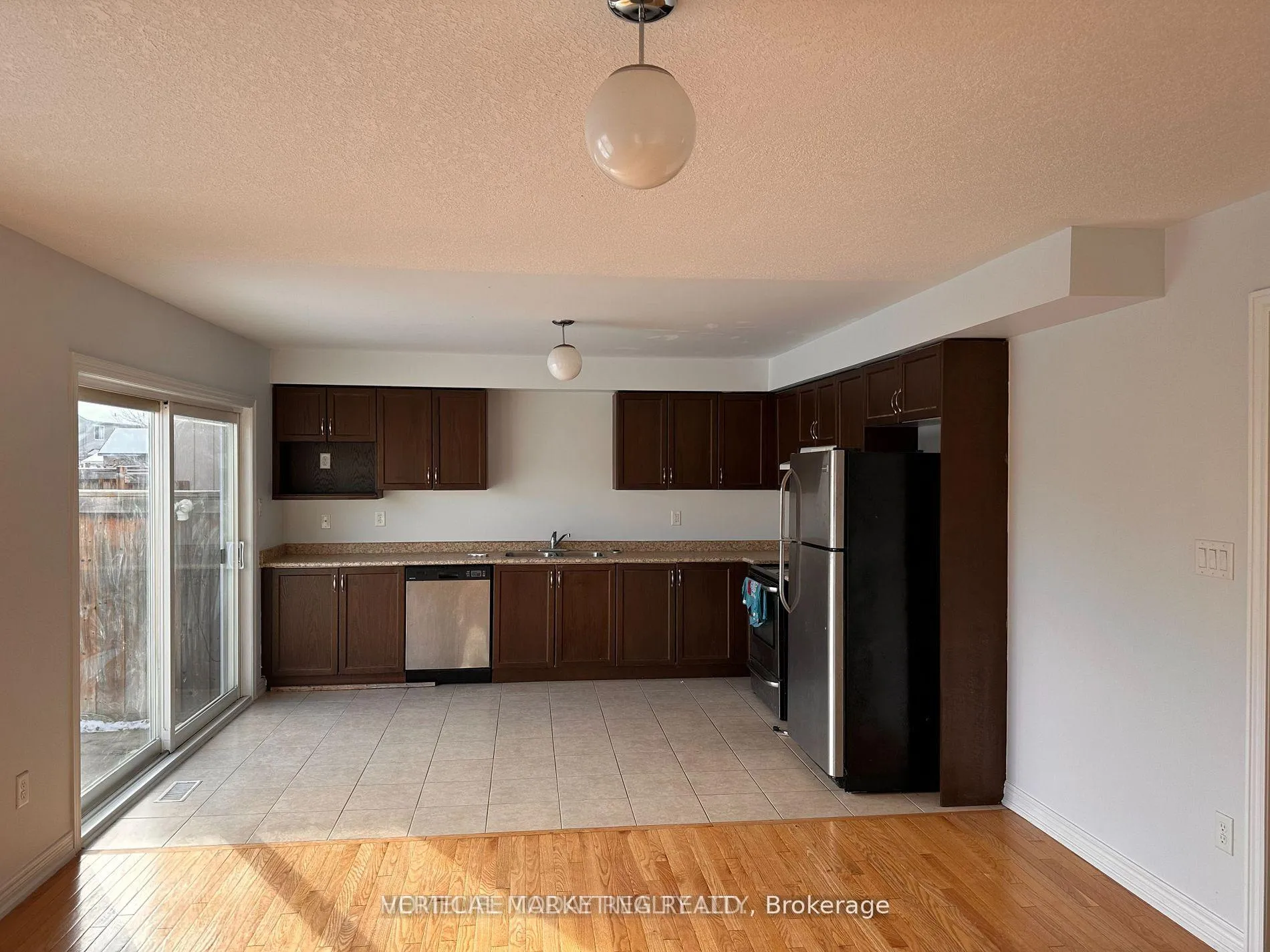 Photo 5 of 79 Swenson Street, New Tecumseth, Alliston — HOMEH