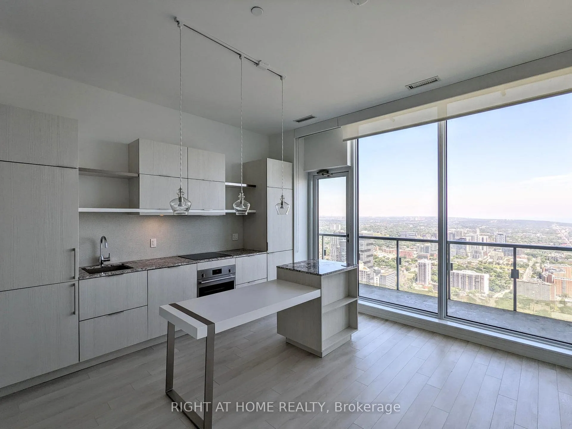 Photo 5 of Unit 6004, 197 Yonge Street, Toronto, Church-Yonge Corridor — HOMEH