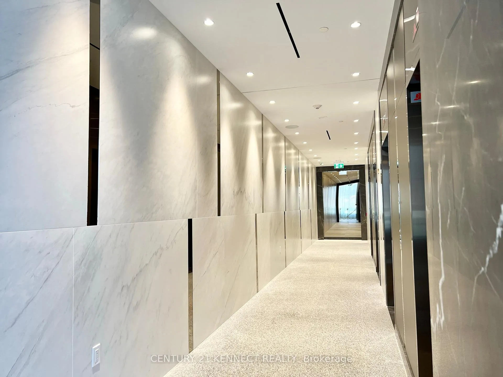 Photo 2 of Unit 824, 585 Bloor Street E, Toronto, North St. James Town — HOMEH