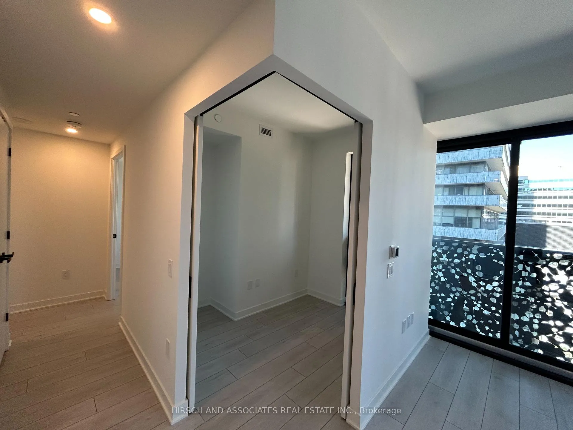 Photo 8 of Unit 1312, 55 Charles Street E, Toronto, Church-Yonge Corridor — HOMEH