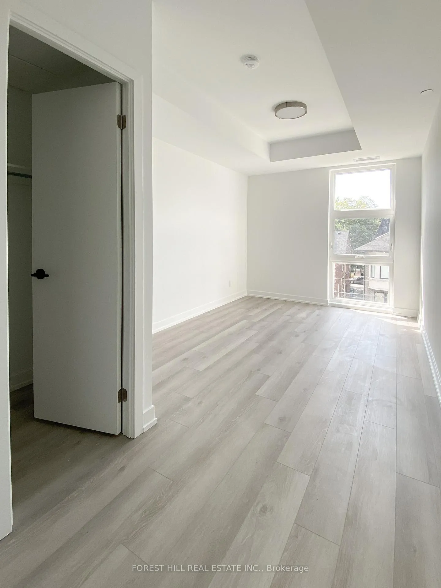 Photo 5 of Unit 302, 2000 Bathurst Street, Toronto, Humewood-Cedarvale — HOMEH