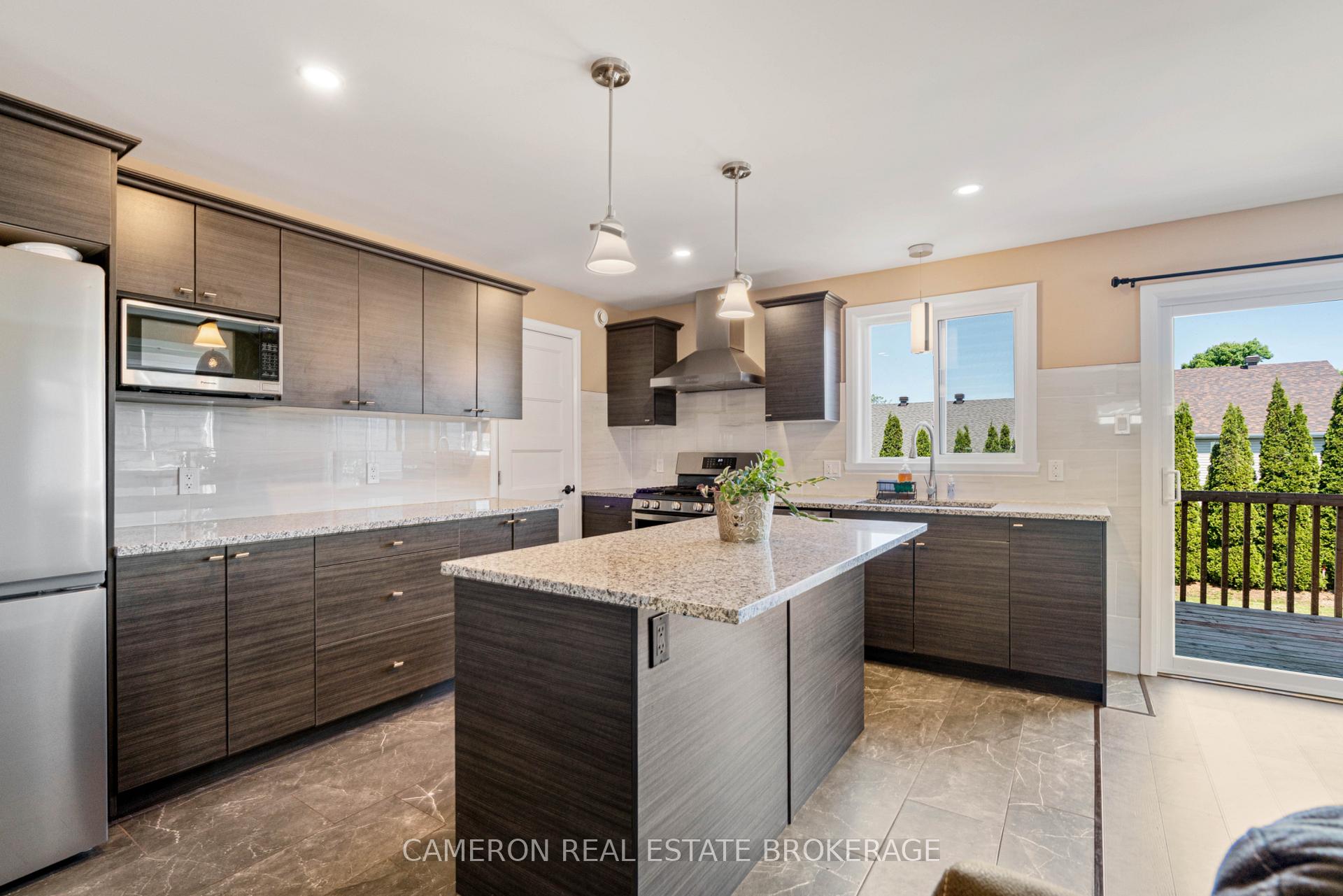 Photo 6 of 205 Eastport Drive, Cornwall — HOMEH