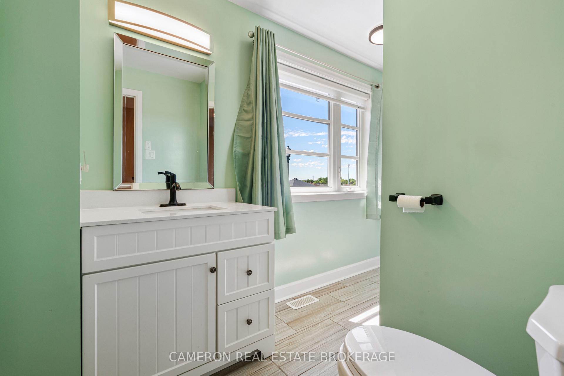 Photo 20 of 205 Eastport Drive, Cornwall — HOMEH