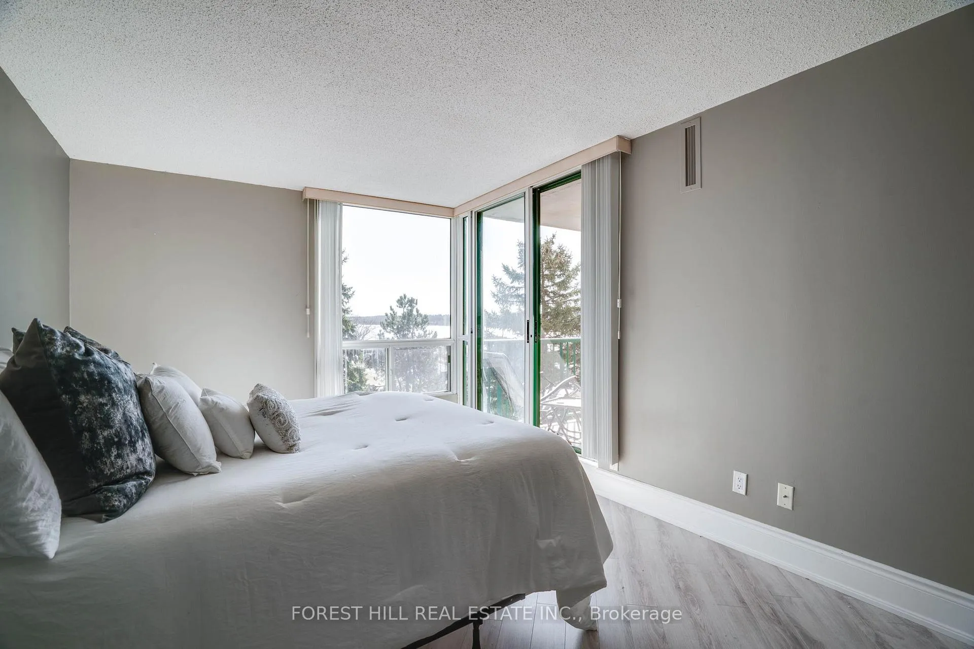 Photo 18 of Unit 410, 75 Ellen Street, Barrie, City Centre — HOMEH