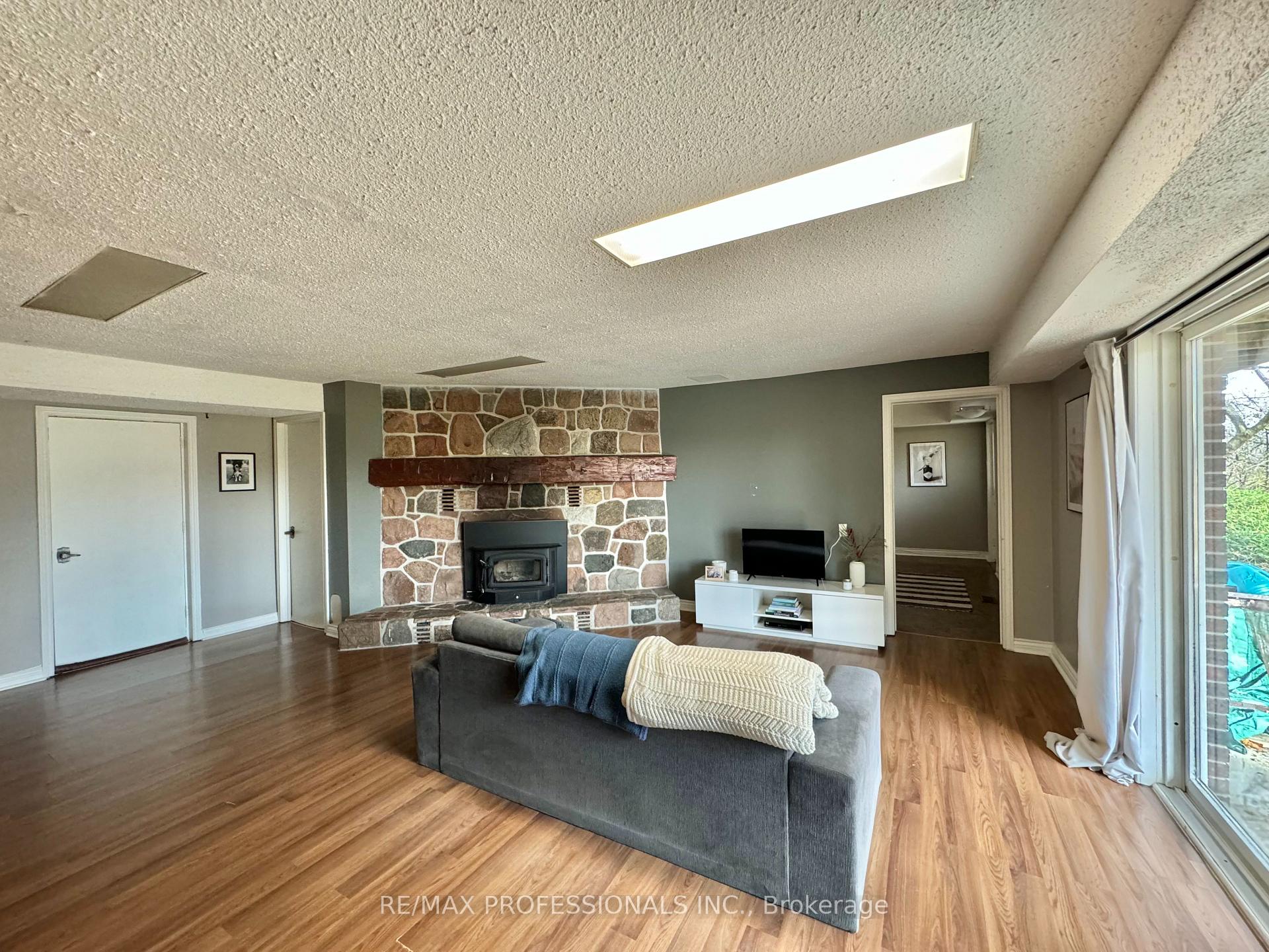 Photo 3 of Unit Bsmt, 15296 Bramalea Road, Caledon, Rural Caledon — HOMEH