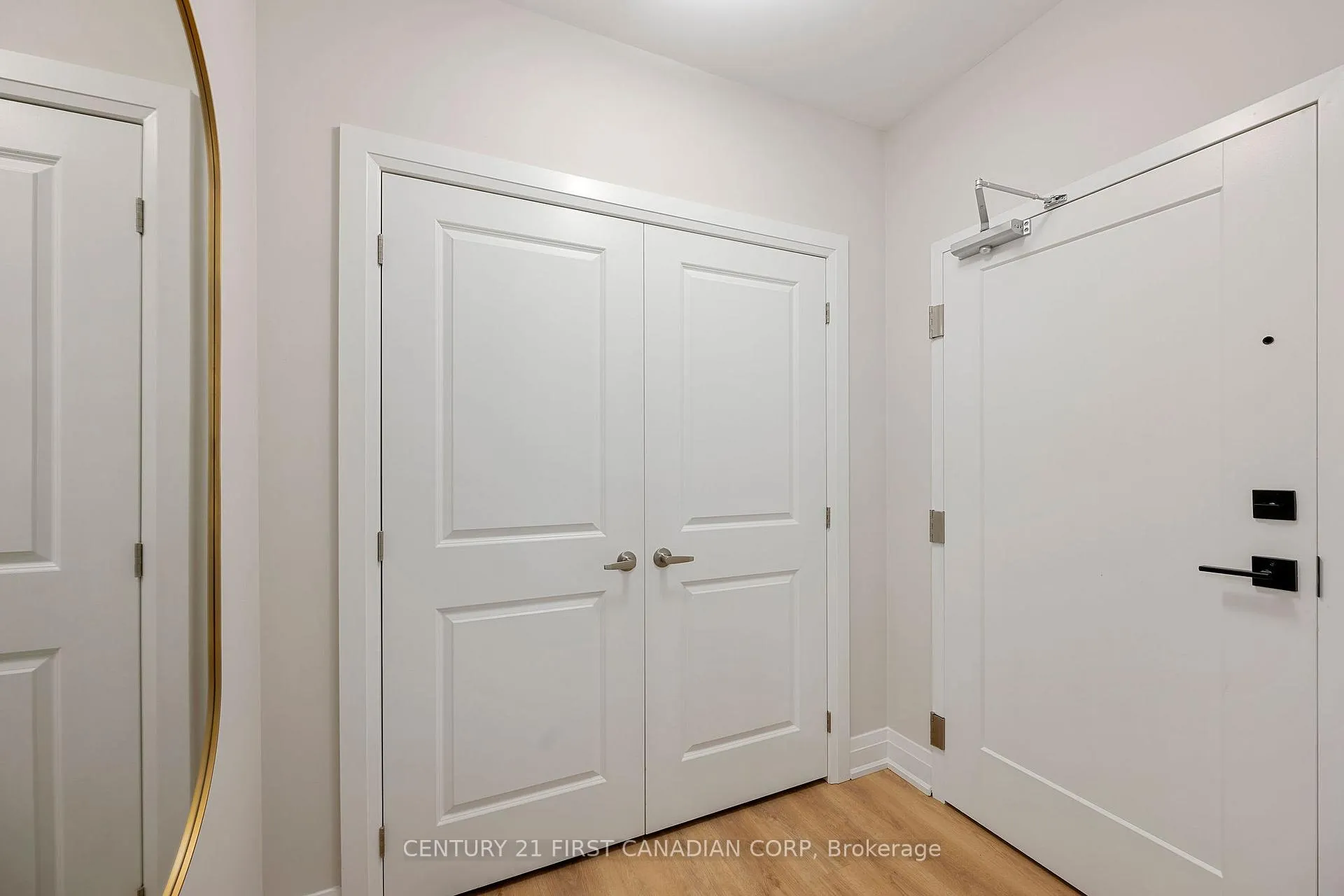 Photo 4 of Unit 703, 4286 King Street, Kitchener — HOMEH