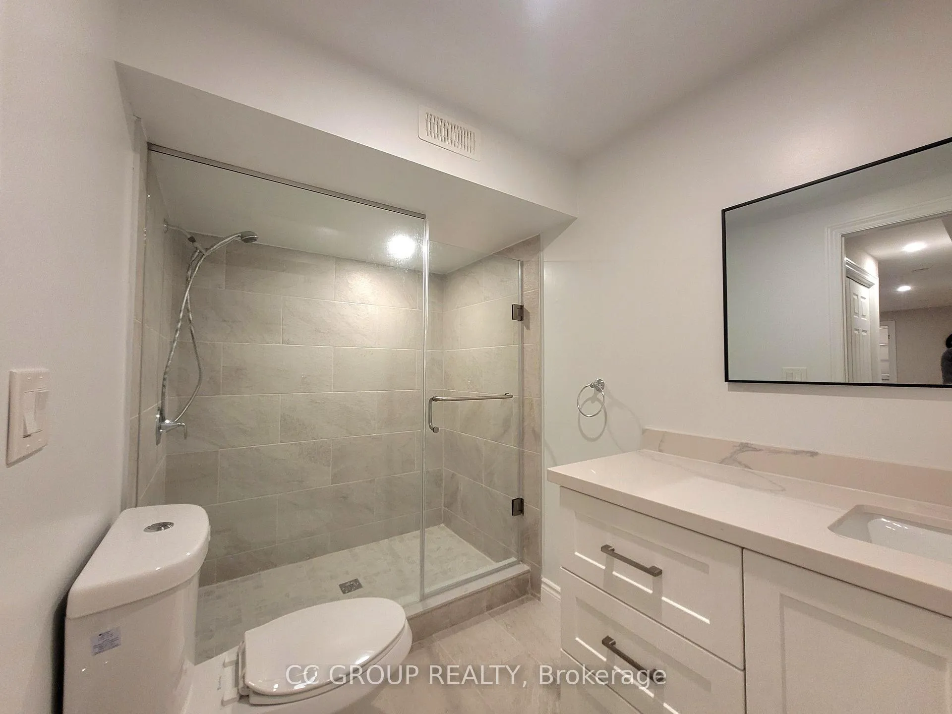 Photo 10 of 47 Buchanan Drive, Markham, Unionville — HOMEH