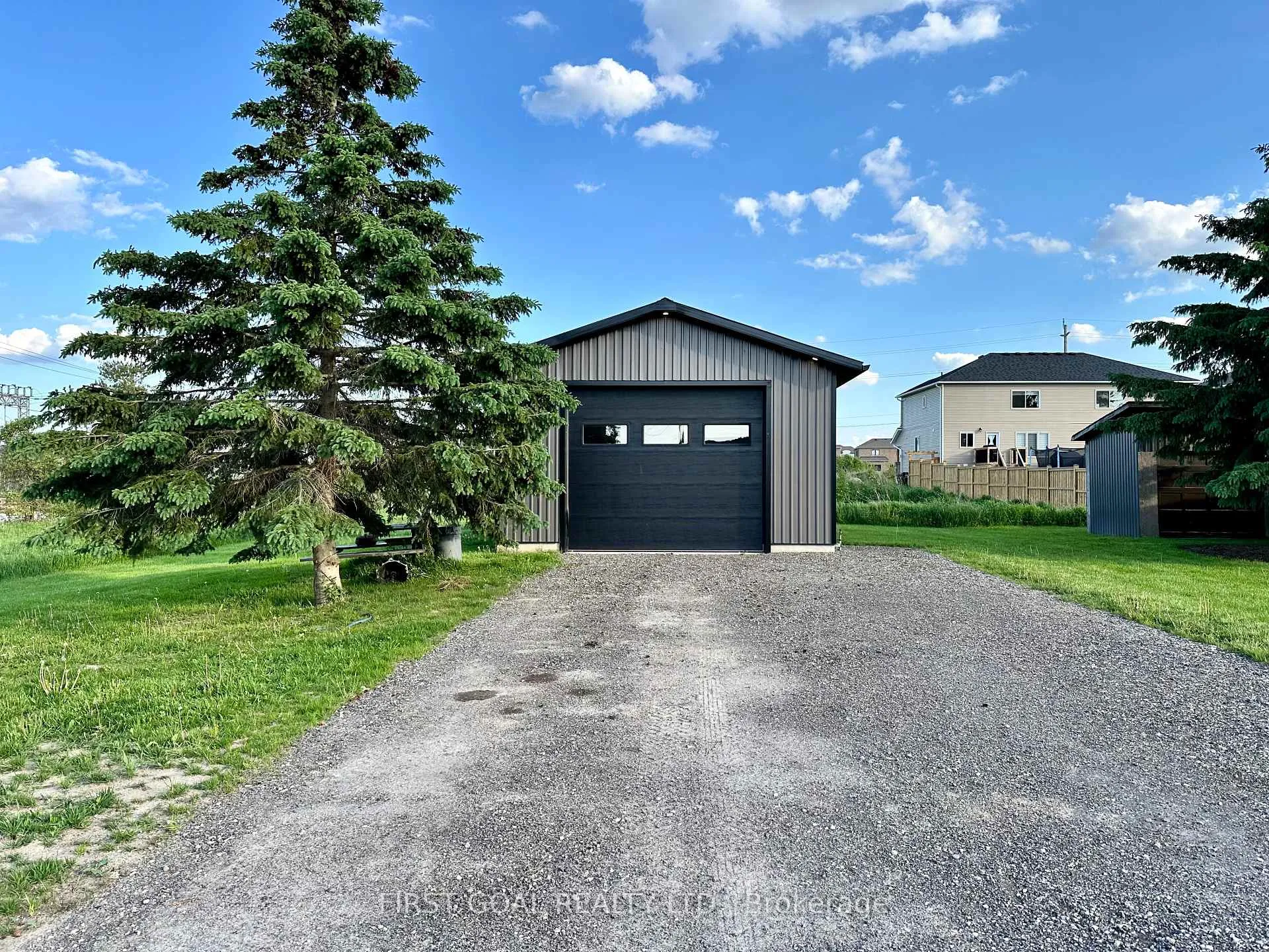 Photo 2 of 7455 91 County Road, Clearview, Stayner — HOMEH