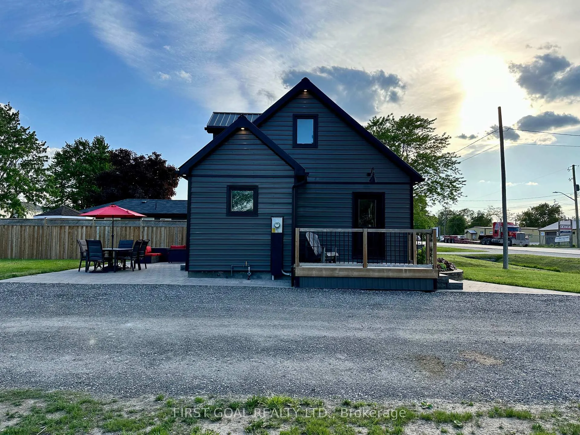 Photo 3 of 7455 91 County Road, Clearview, Stayner — HOMEH