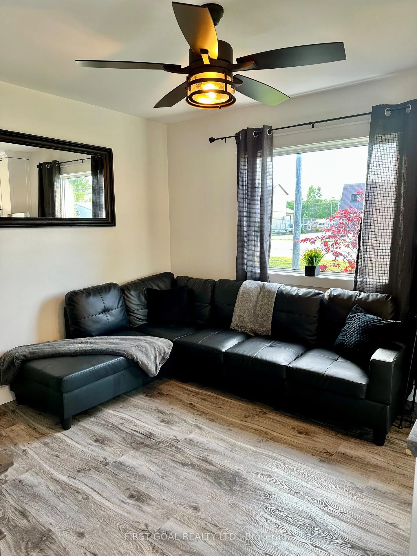 Photo 8 of 7455 91 County Road, Clearview, Stayner — HOMEH