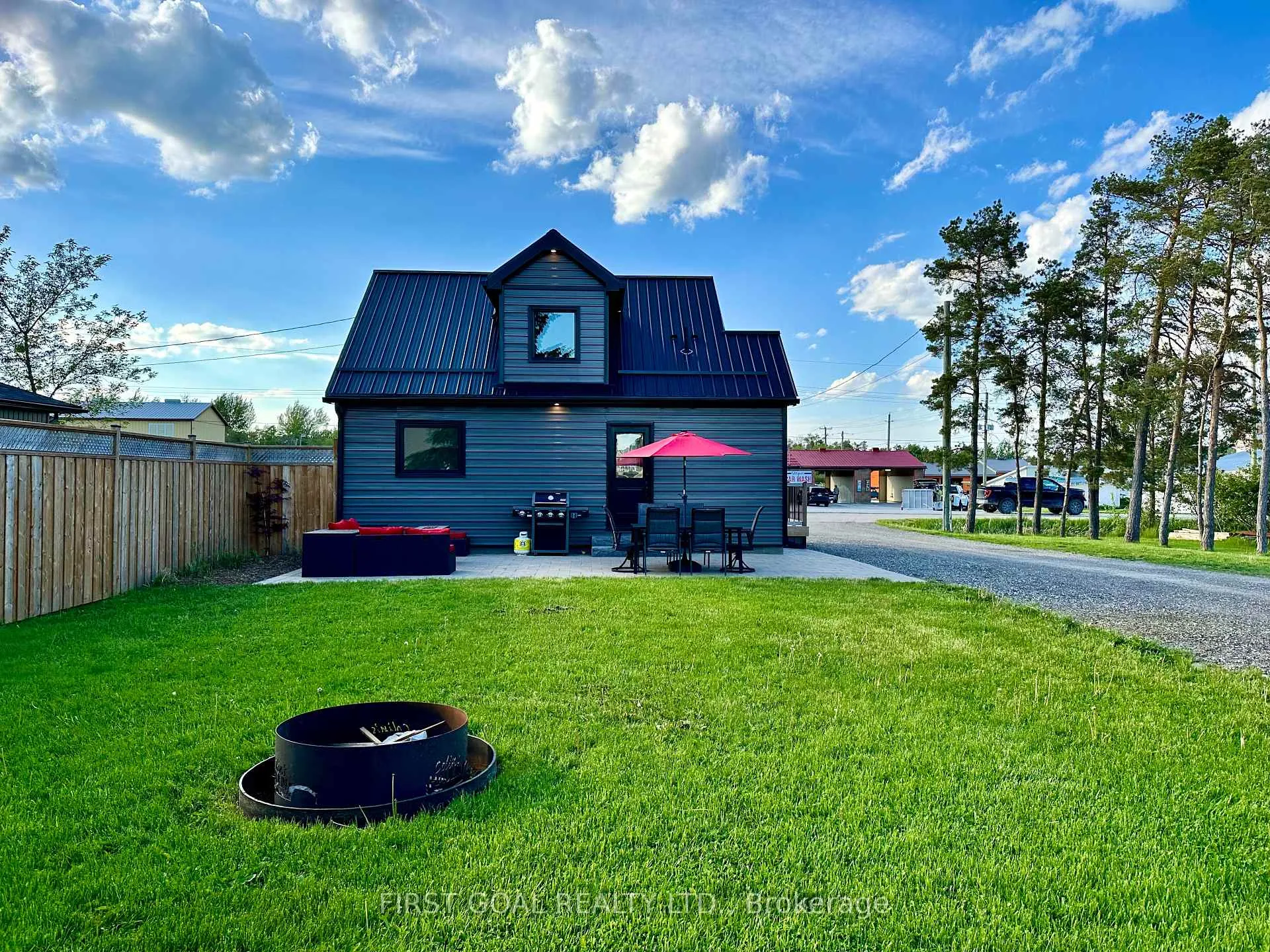 Photo 16 of 7455 91 County Road, Clearview, Stayner — HOMEH
