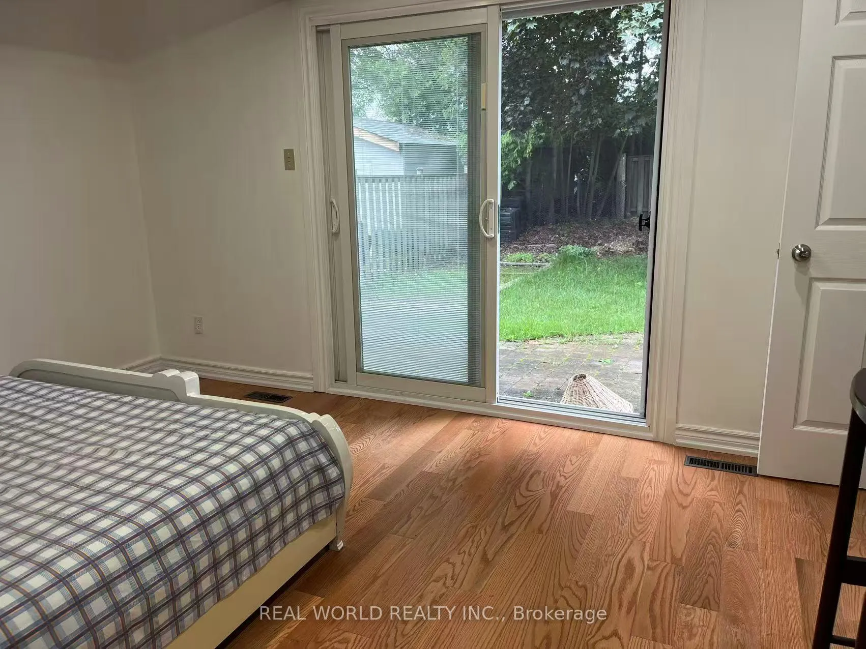 Front of Unit a room on the ground, 180 Royal Orchard Boulevard