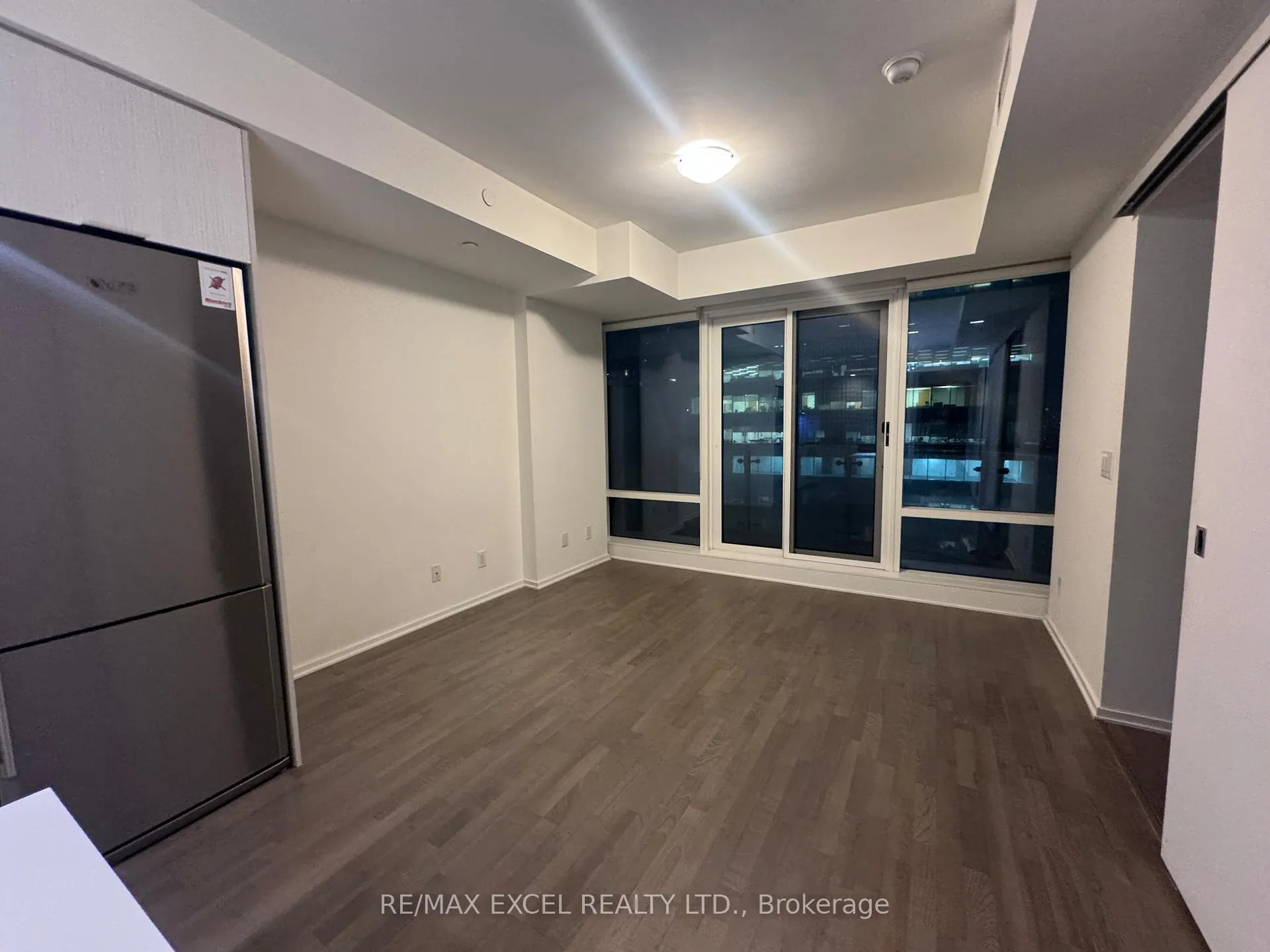 Photo 4 of Unit 2512, 1 Bloor Street E, Toronto, Church-Yonge Corridor — HOMEH