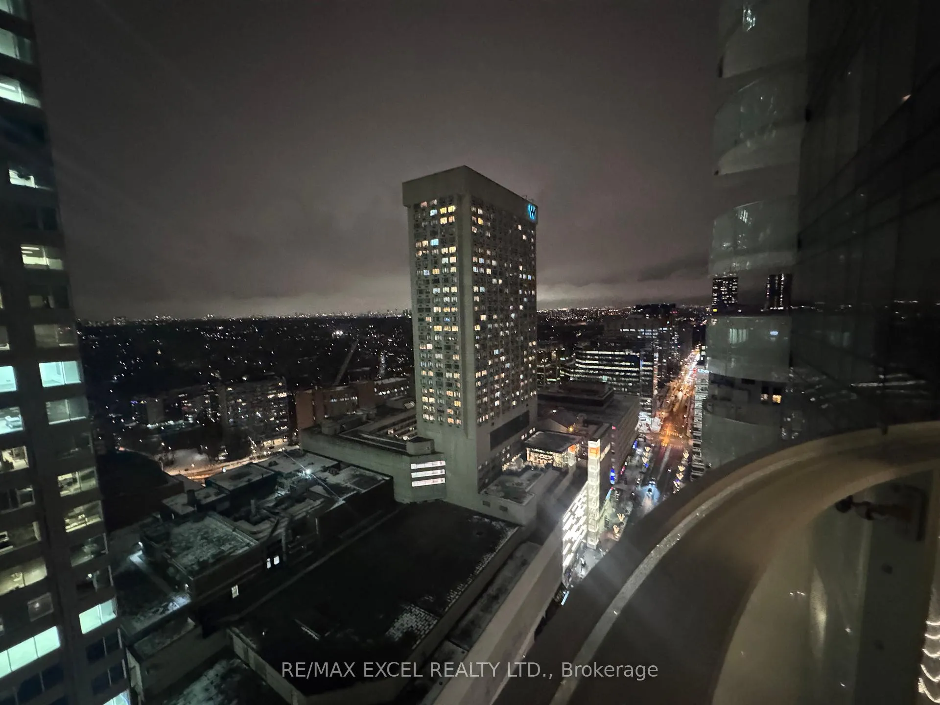 Photo 13 of Unit 2512, 1 Bloor Street E, Toronto, Church-Yonge Corridor — HOMEH