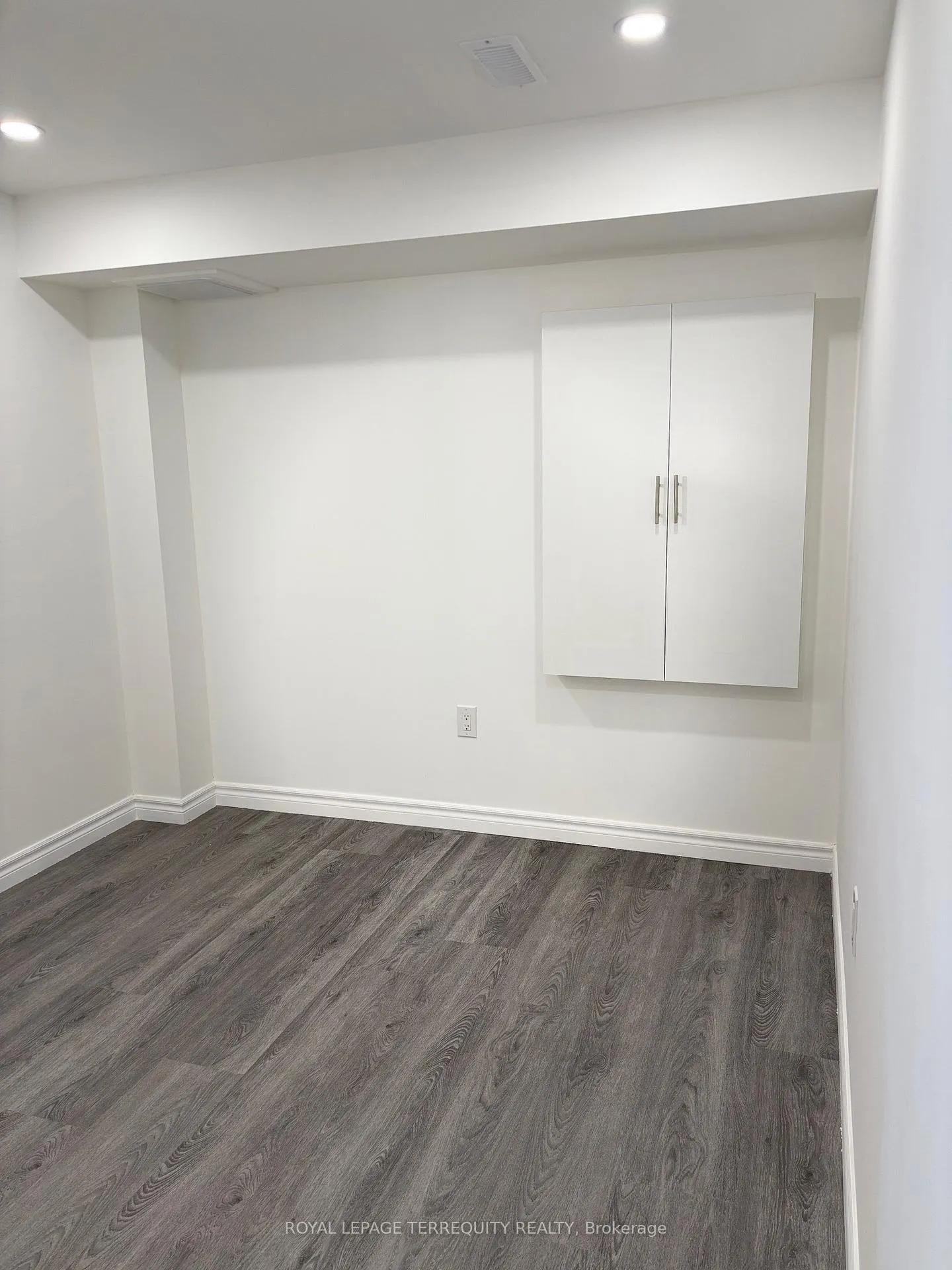 Photo 11 of Unit BSMT, 41 Jack Potts Way, Clarington, Courtice — HOMEH