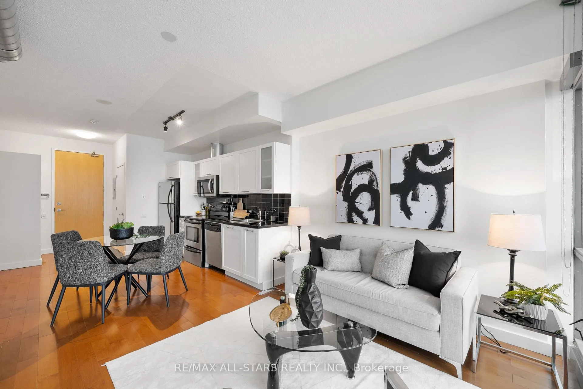 Photo 7 of Unit 2105, 33 Mill Street, Toronto, Waterfront Communities — HOMEH