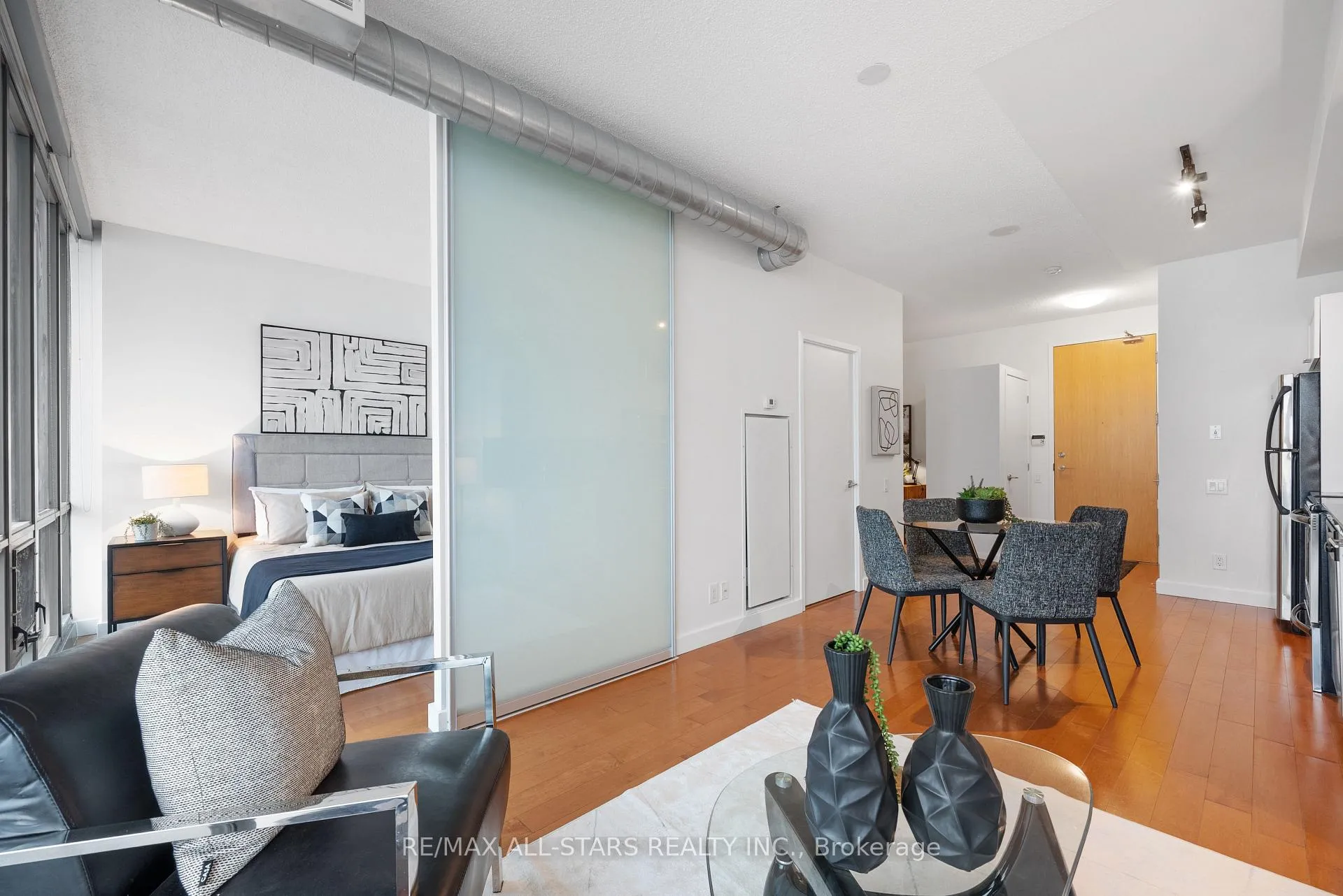 Photo 18 of Unit 2105, 33 Mill Street, Toronto, Waterfront Communities — HOMEH