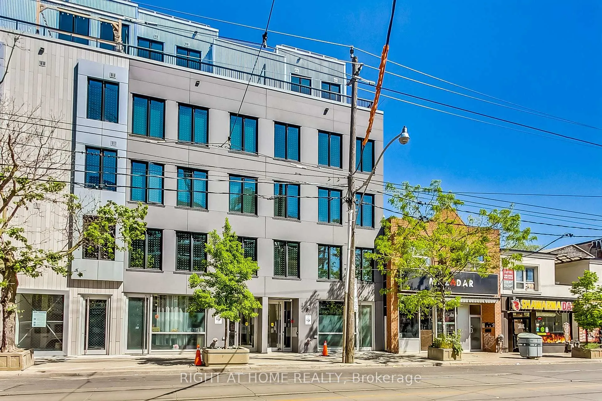 Photo 3 of Unit 201, 1604 Queen Street E, Toronto, The Beaches — HOMEH
