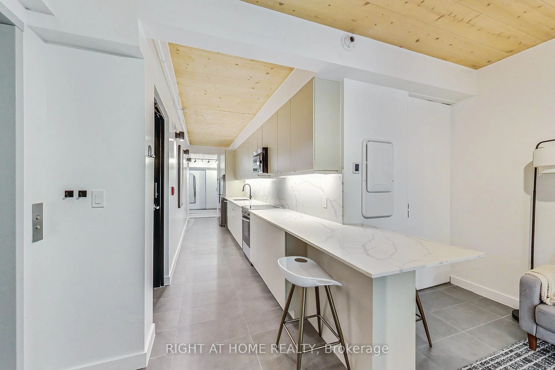 Photo 8 of Unit 201, 1604 Queen Street E, Toronto, The Beaches — HOMEH