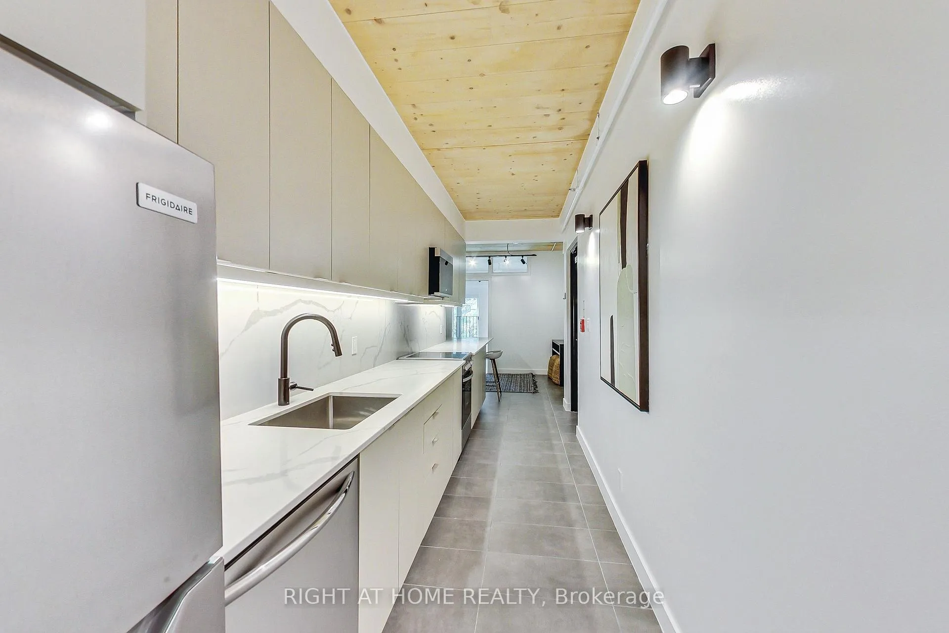 Photo 10 of Unit 201, 1604 Queen Street E, Toronto, The Beaches — HOMEH