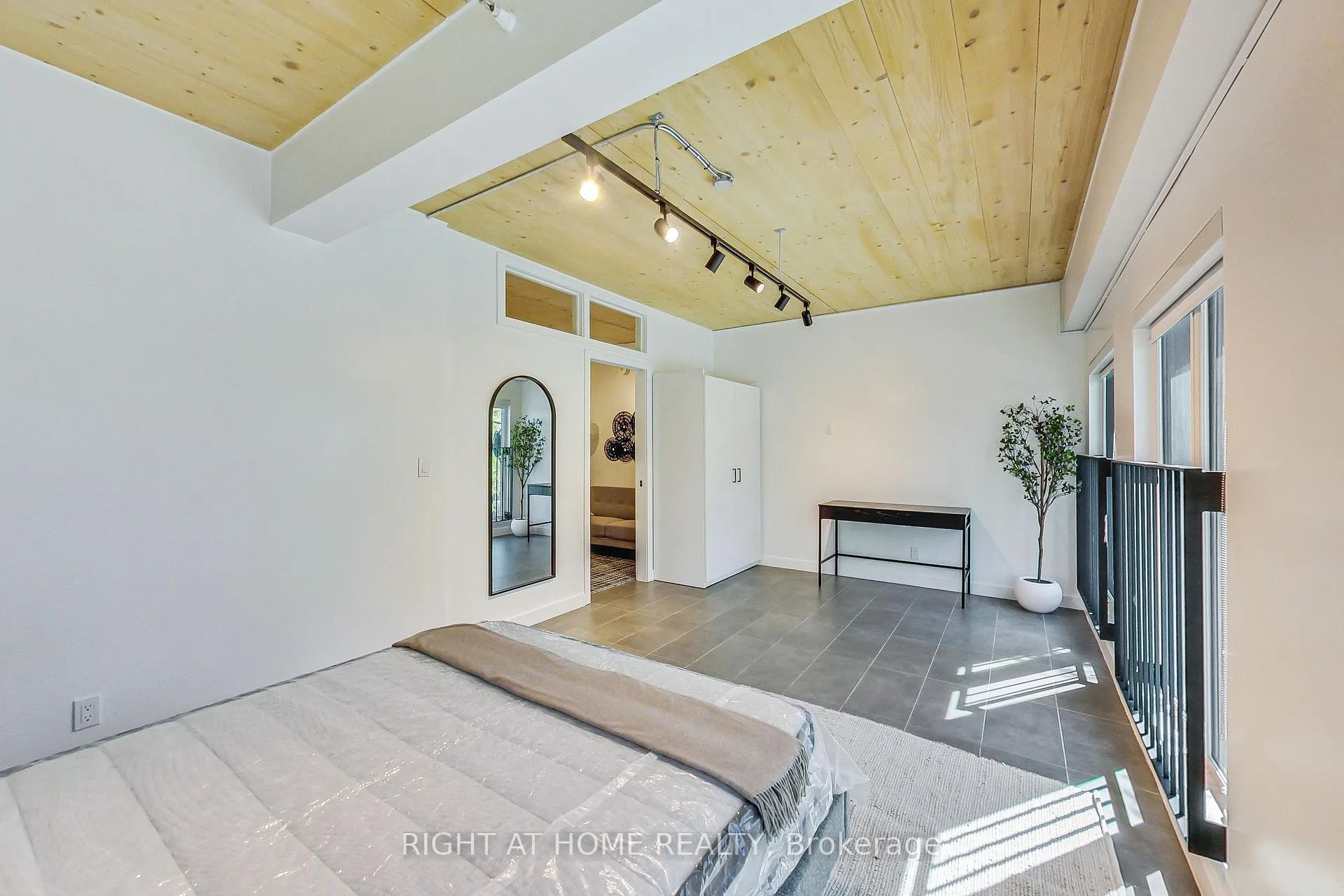 Photo 14 of Unit 201, 1604 Queen Street E, Toronto, The Beaches — HOMEH