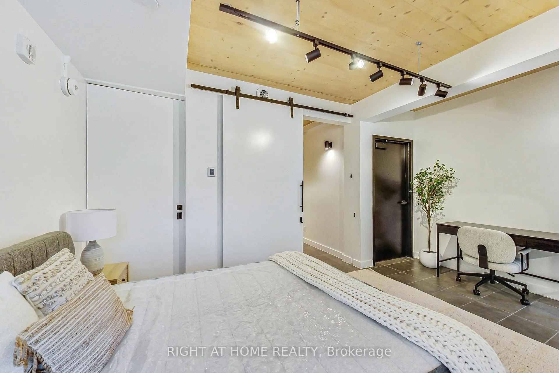 Photo 17 of Unit 201, 1604 Queen Street E, Toronto, The Beaches — HOMEH