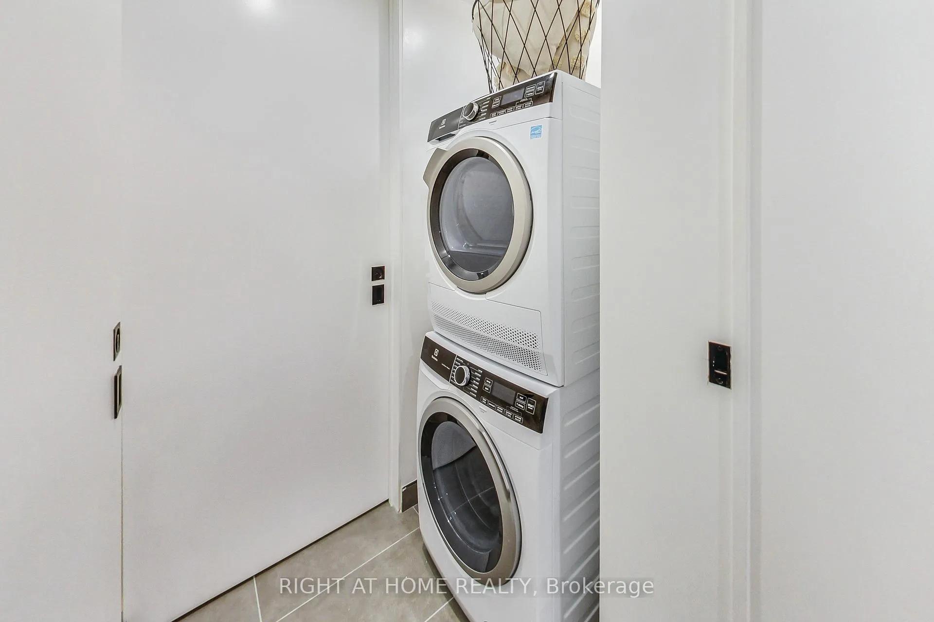 Photo 23 of Unit 201, 1604 Queen Street E, Toronto, The Beaches — HOMEH