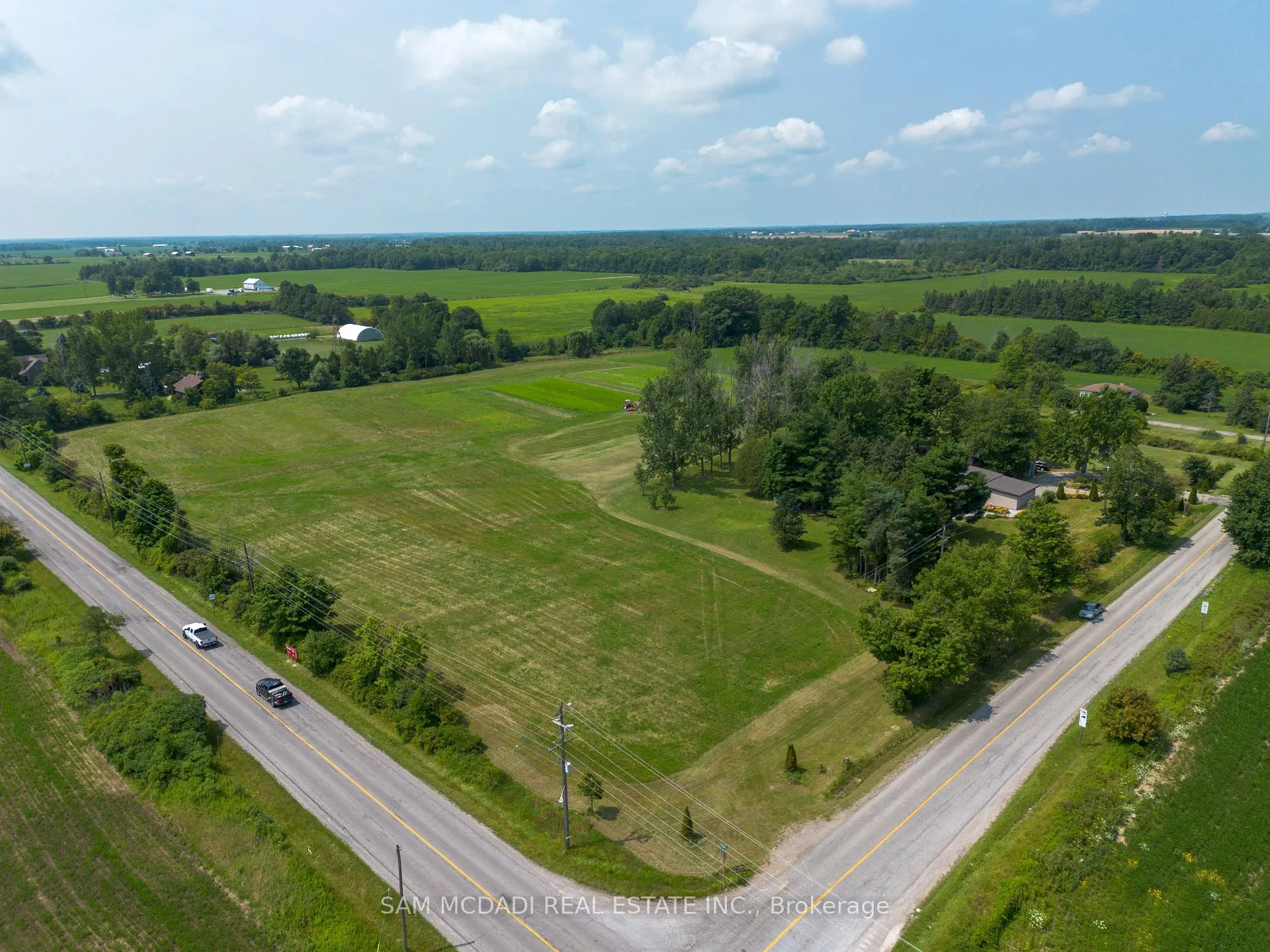 Photo 3 of 53 Guyatt Road, Hamilton, Rural Glanbrook — HOMEH