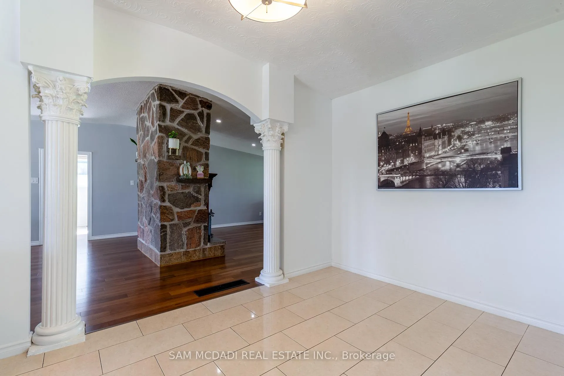 Photo 10 of 53 Guyatt Road, Hamilton, Rural Glanbrook — HOMEH