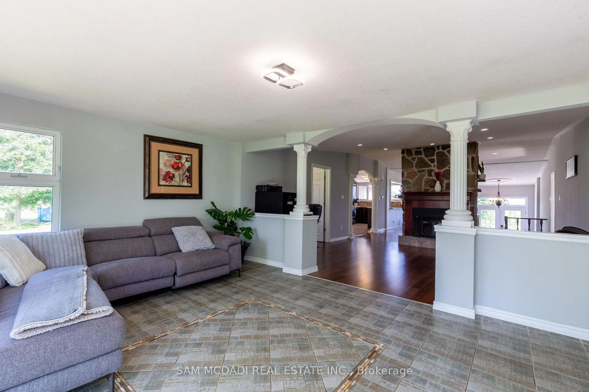 Photo 17 of 53 Guyatt Road, Hamilton, Rural Glanbrook — HOMEH