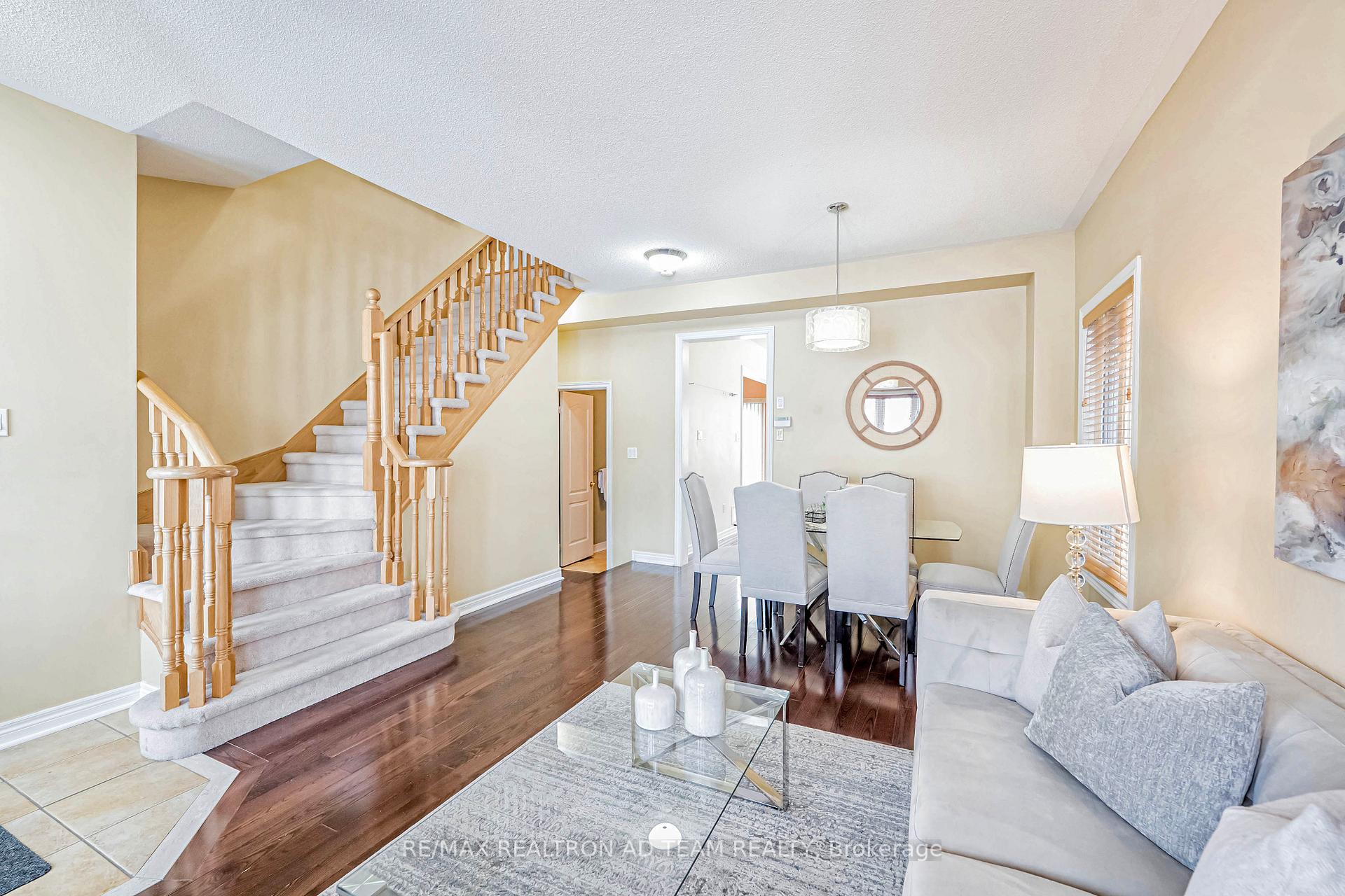 Photo 7 of 43 Styles Crescent, Ajax, Northeast Ajax — HOMEH