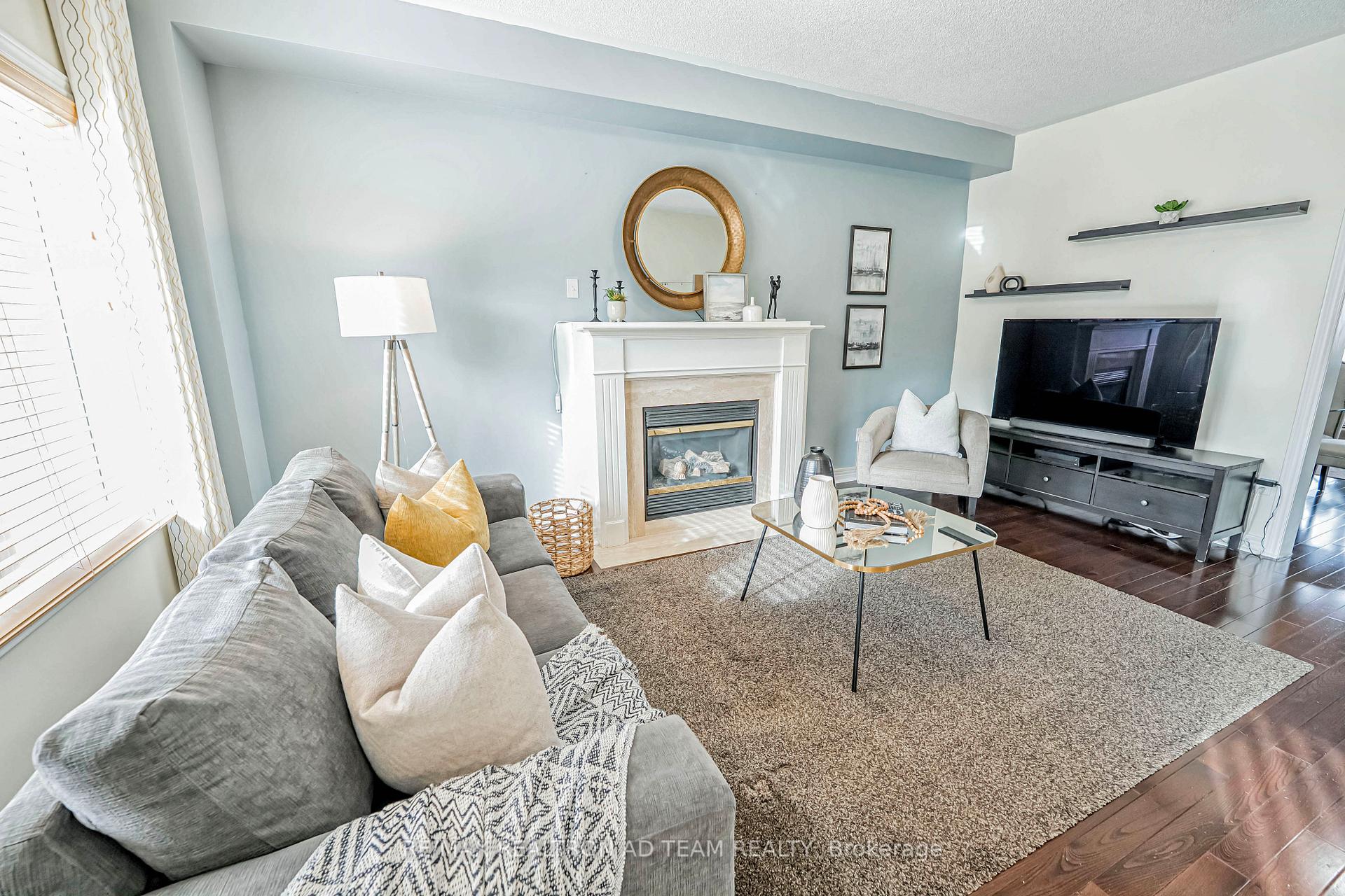 Photo 12 of 43 Styles Crescent, Ajax, Northeast Ajax — HOMEH