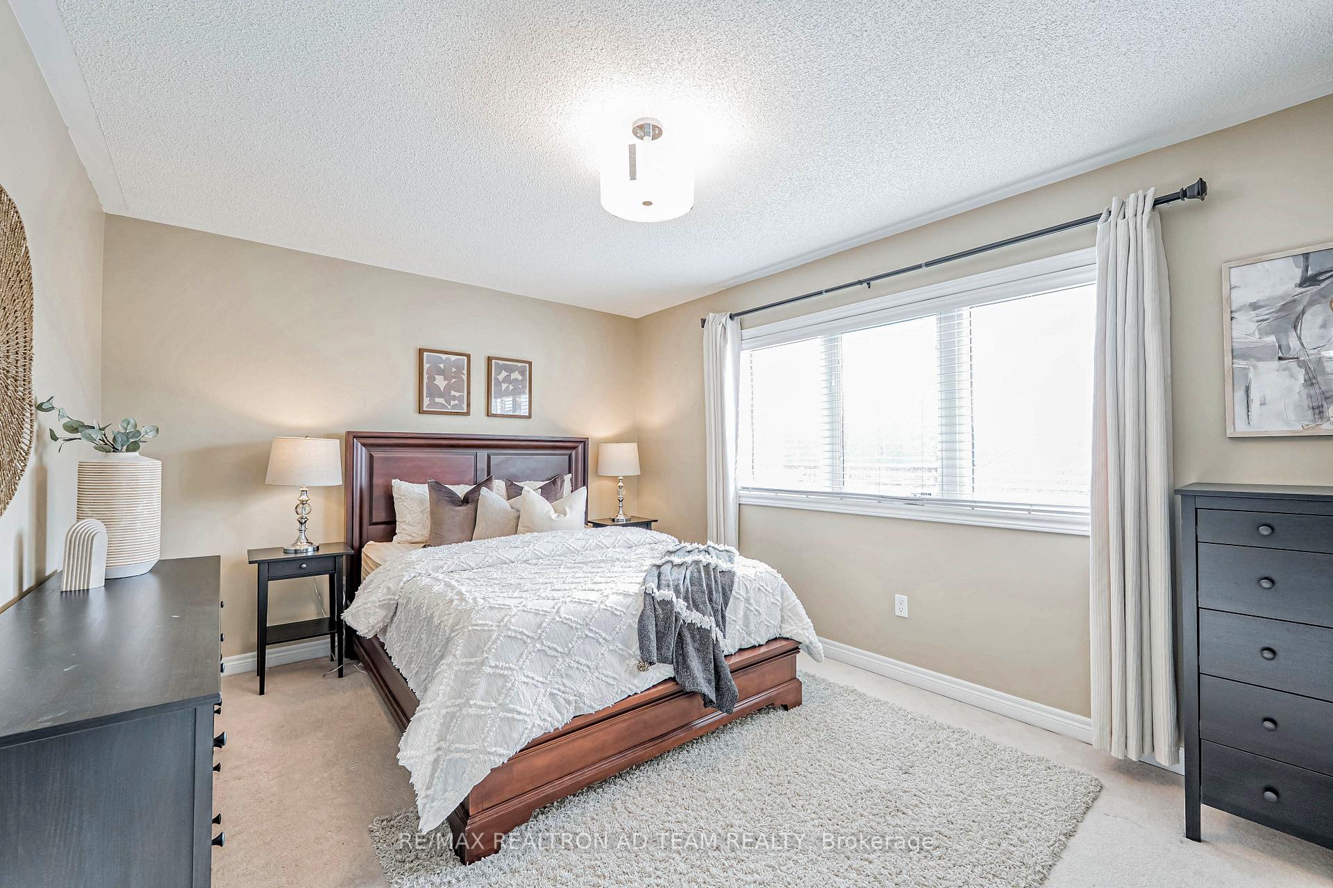 Photo 17 of 43 Styles Crescent, Ajax, Northeast Ajax — HOMEH